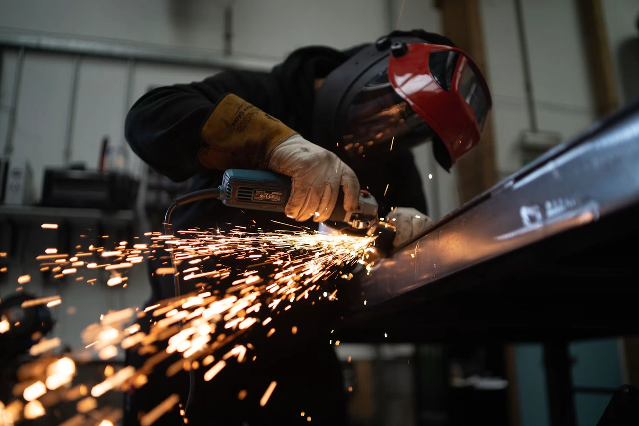 Grinding and component preparation