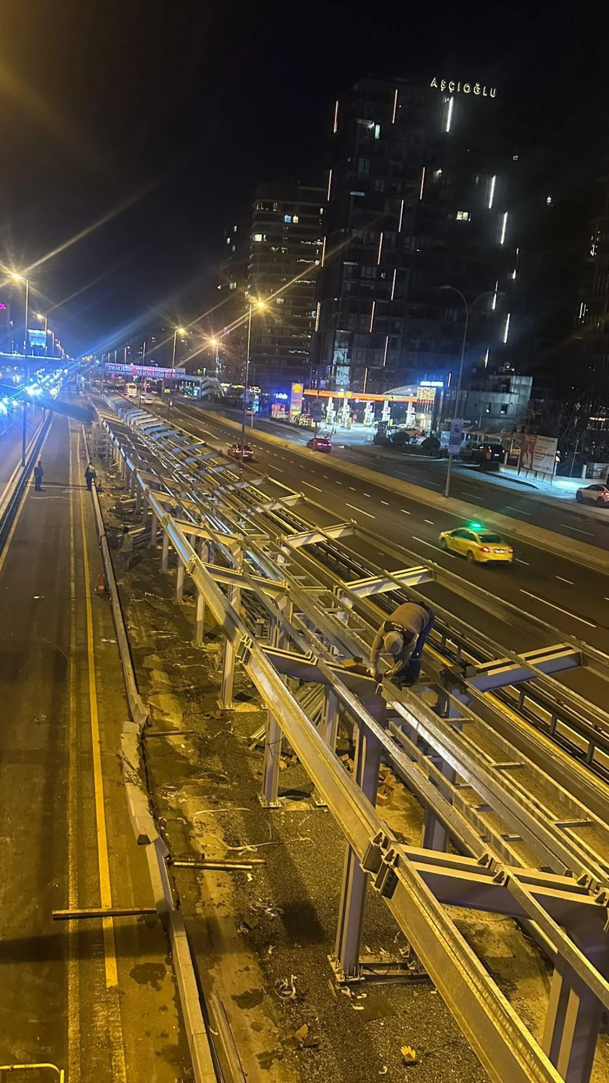 İBB METROBÜS PERONLARI